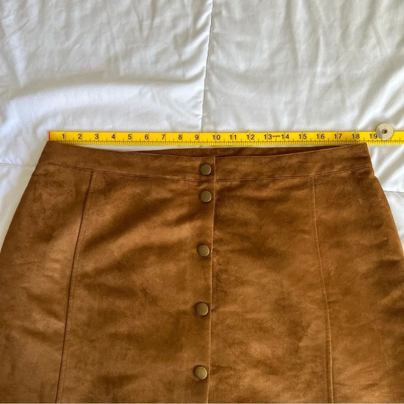 Old Navy Faux Suede Mini Skirt Burnt Ochre Size 16 - Picture 8 of 9